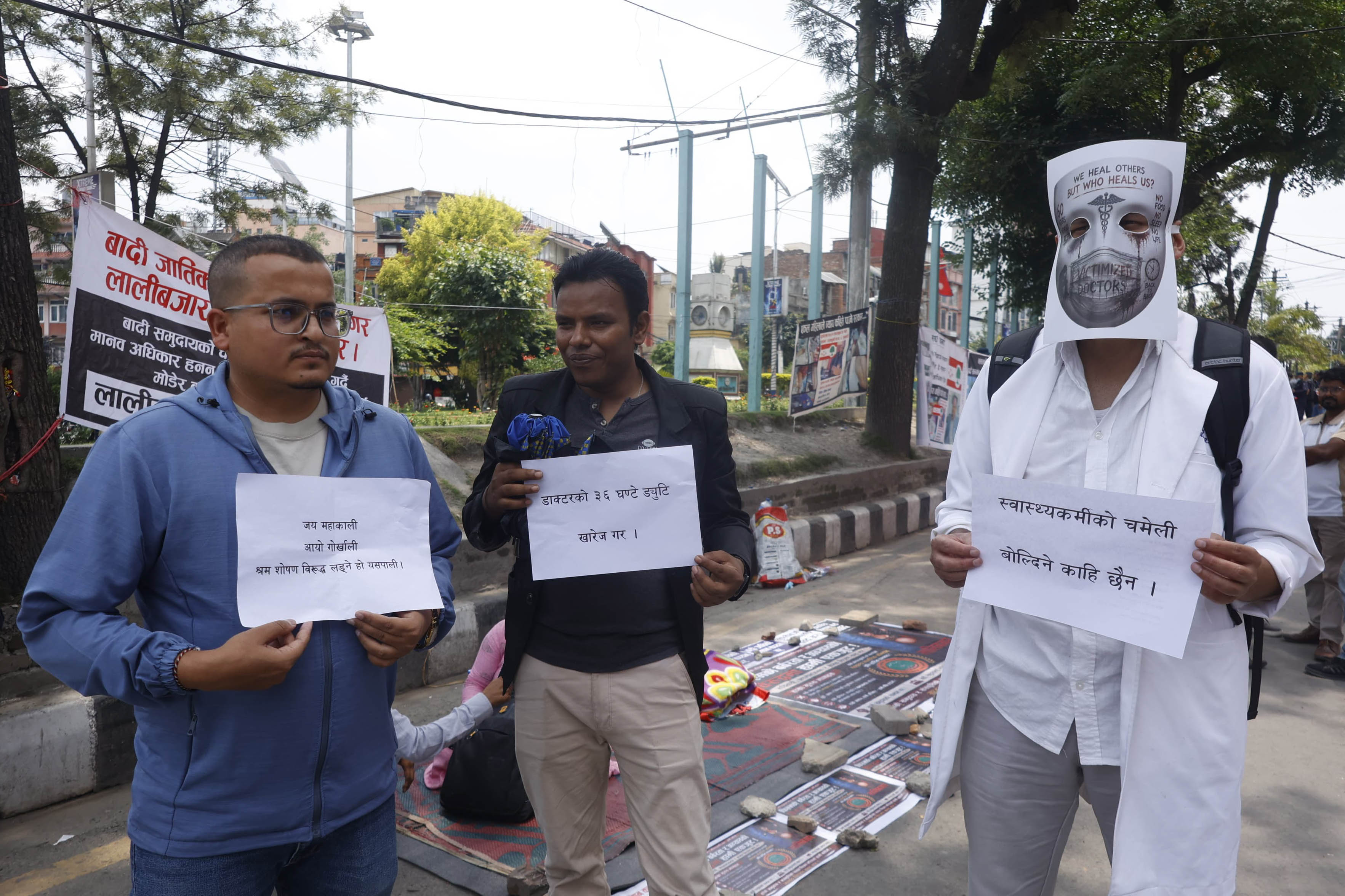 genz-doctors-protest-govt-83-230 (6).jpg